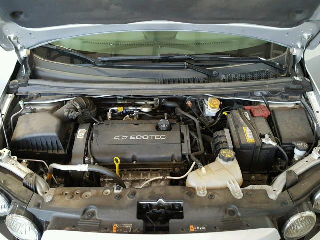 1G1JA5SH8G4140780 - 2016 CHEVROLET SONIC LS 银色 照片 7