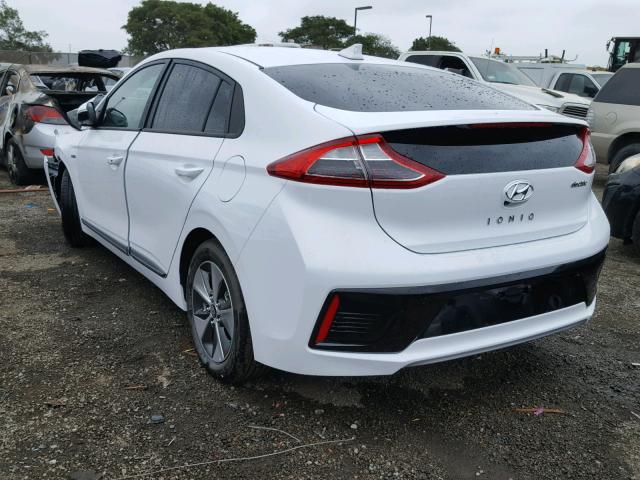 KMHC75LHXJU031396 - 2018 HYUNDAI IONIQ ELEC WHITE photo 3