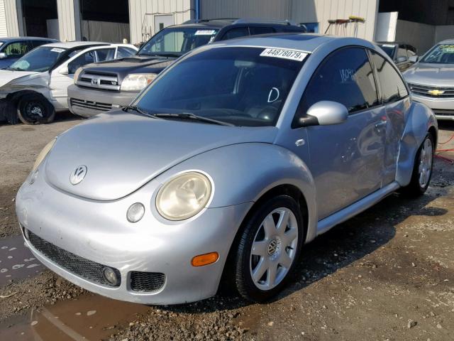 3VWFE21C92M457550 - 2002 VOLKSWAGEN NEW BEETLE 银色 照片 2