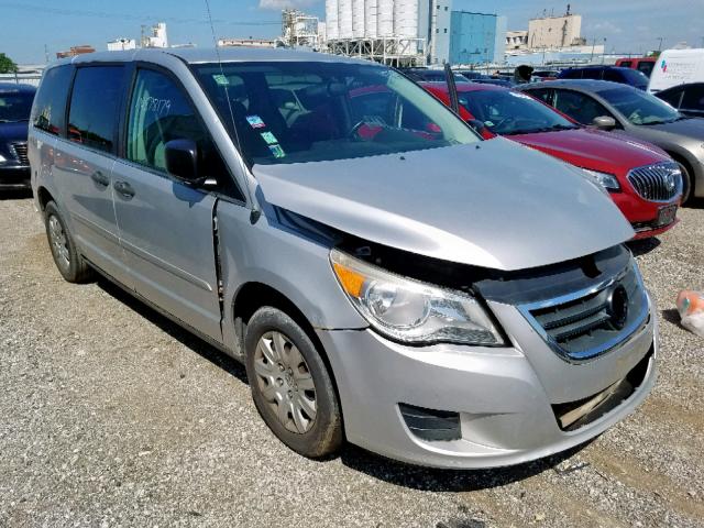 2V8HW44199R574826 - 2009 VOLKSWAGEN ROUTAN S SILVER photo 1