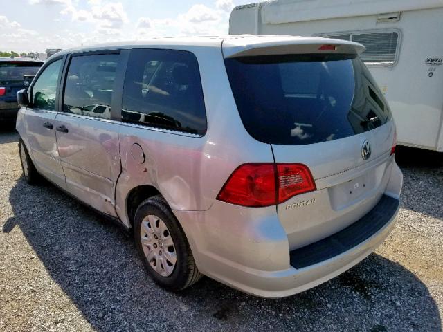 2V8HW44199R574826 - 2009 VOLKSWAGEN ROUTAN S SILVER photo 3