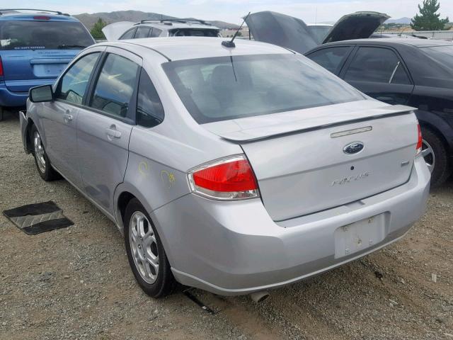 1FAHP36NX9W269173 - 2009 FORD FOCUS SES SILVER photo 3