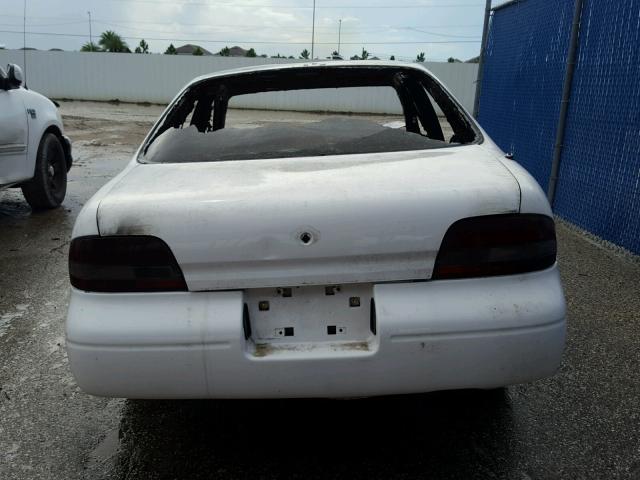 1N4BU31DXTC159696 - 1996 NISSAN ALTIMA XE WHITE photo 10