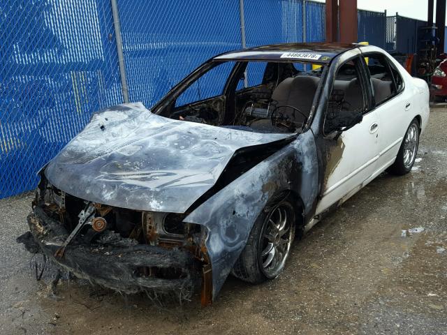 1N4BU31DXTC159696 - 1996 NISSAN ALTIMA XE WHITE photo 2