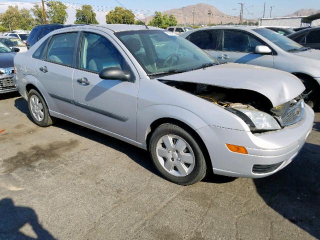 1FAFP34N77W350946 - 2007 FORD FOCUS ZX4 SILVER photo 1