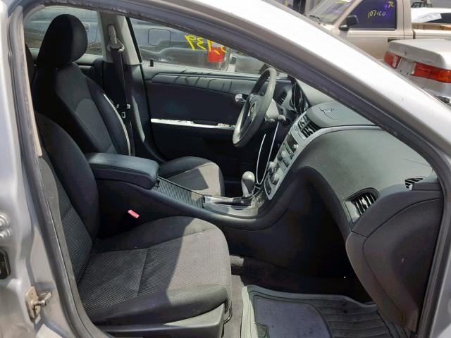 1G1ZC5EB4AF256803 - 2010 CHEVROLET MALIBU 1LT 银色 照片 5