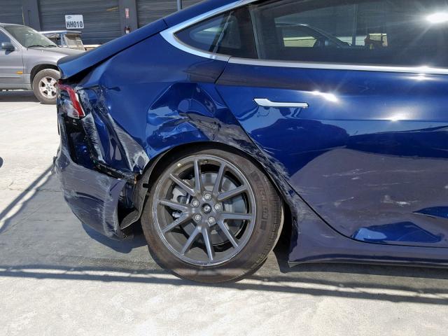 5YJ3E1EAXJF058304 - 2018 TESLA MODEL 3 BLUE photo 9