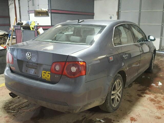 3VWSG71K76M714997 - 2006 VOLKSWAGEN JETTA 2.5 GRAY photo 4