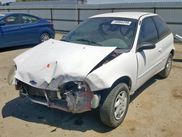 2C1MR2229Y6706465 - 2000 CHEVROLET METRO LSI WHITE photo 2