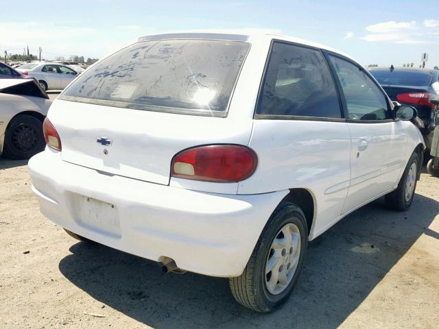 2C1MR2229Y6706465 - 2000 CHEVROLET METRO LSI WHITE photo 4