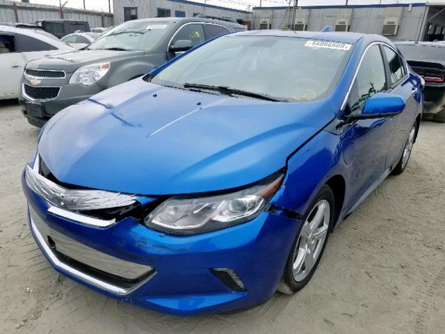 1G1RC6S51JU152978 - 2018 CHEVROLET VOLT LT BLUE photo 2