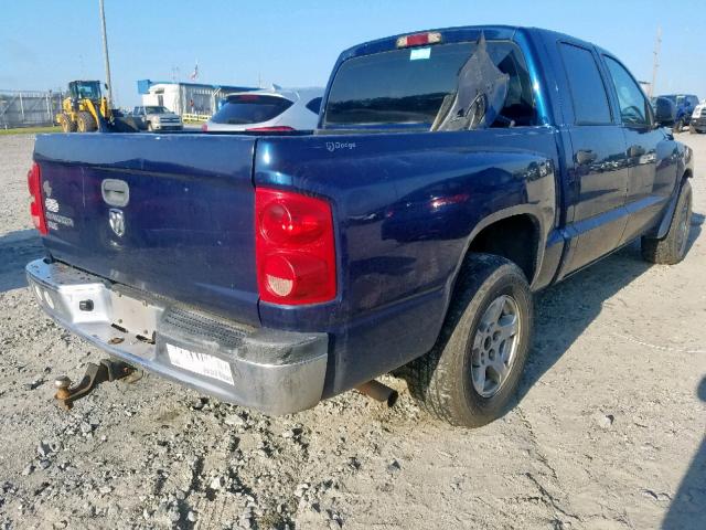 1D7HE48K35S209171 - 2005 DODGE DAKOTA QUA BLUE photo 4