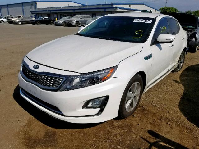 KNAGM4AD9G5099701 - 2016 KIA OPTIMA HYB WHITE photo 2