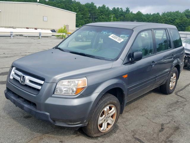 5FNYF28197B042141 - 2007 HONDA PILOT LX SILVER photo 2