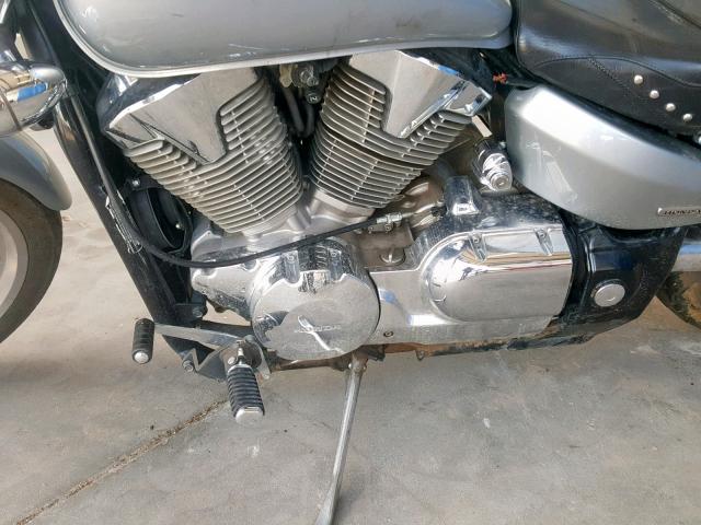 1HFSC55064A004310 - 2004 HONDA VTX1300 C SILVER photo 7