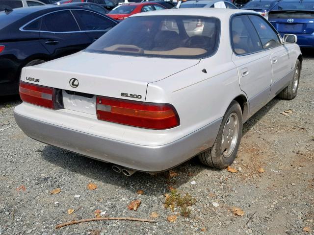 JT8BF12G0T0171194 - 1996 LEXUS ES 300 WHITE photo 4