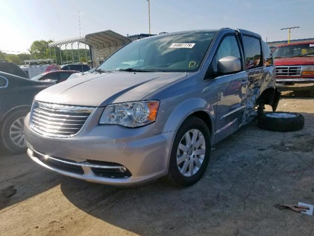 2C4RC1BG3FR538804 - 2015 CHRYSLER TOWN & COU SILVER photo 2