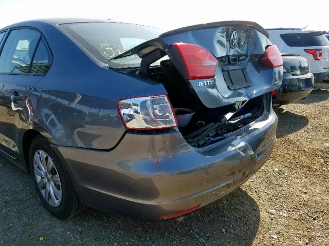 3VW2K7AJ3EM243161 - 2014 VOLKSWAGEN JETTA BASE GRAY photo 9