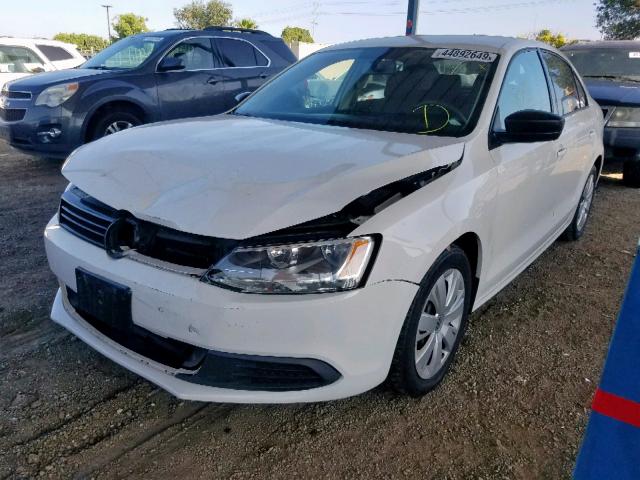 3VW2K7AJ9DM374691 - 2013 VOLKSWAGEN JETTA BASE WHITE photo 2