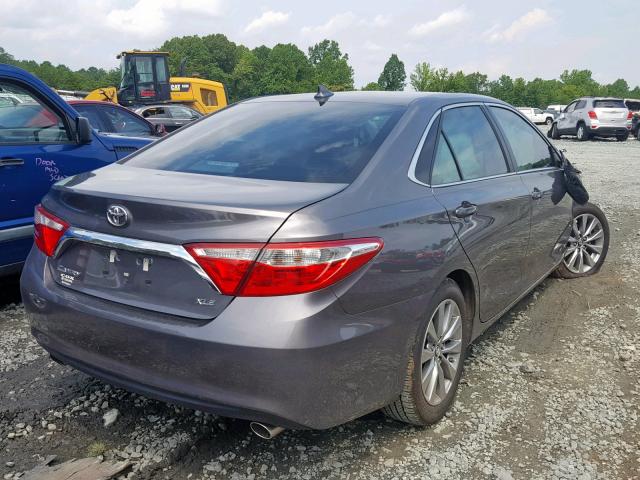 4T1BK1FK8HU585332 - 2017 TOYOTA CAMRY XSE CHARCOAL photo 4