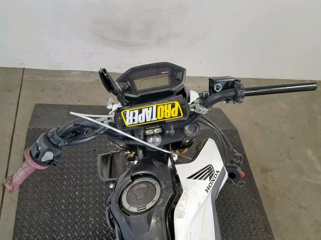 MLHJC7511J5009894 - 2018 HONDA GROM 125 WHITE photo 8