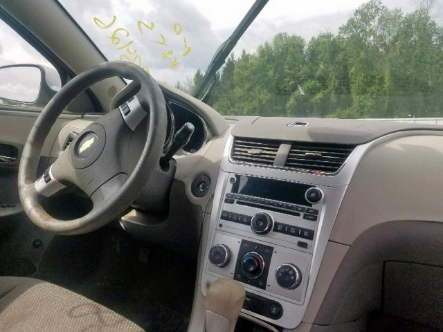 1G1ZC5E0XCF162927 - 2012 CHEVROLET MALIBU 1LT SILVER photo 9