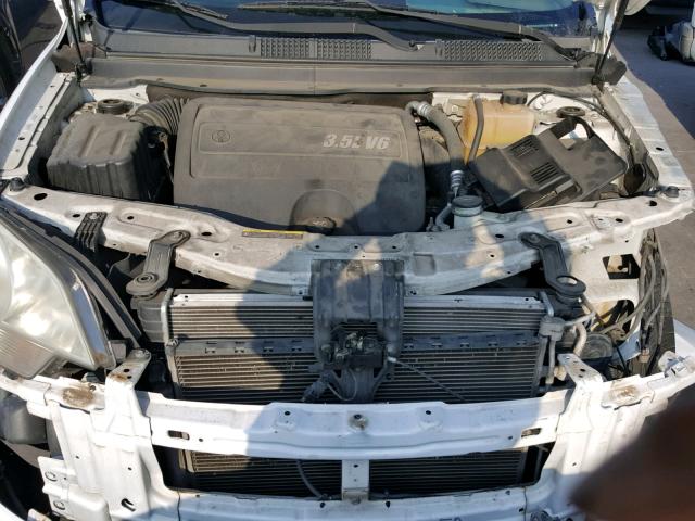 3GSDL43N68S525242 - 2008 SATURN VUE XE WHITE photo 7