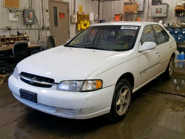 1N4DL01D7WC254845 - 1998 NISSAN ALTIMA XE WHITE photo 2