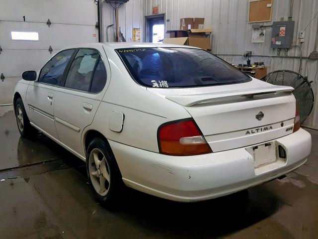 1N4DL01D7WC254845 - 1998 NISSAN ALTIMA XE WHITE photo 3