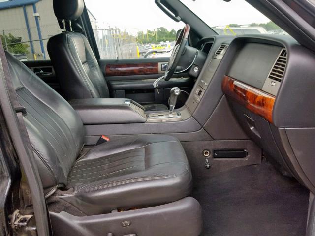 5LMFU28556LJ27966 - 2006 LINCOLN NAVIGATOR შავი ფოტო 5