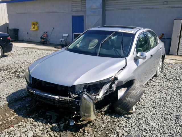 1HGCR2F73DA055398 - 2013 HONDA ACCORD EX SILVER photo 2