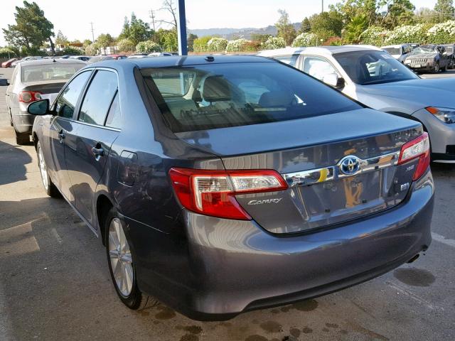 4T1BD1FK5CU047528 - 2012 TOYOTA CAMRY HYBR GRAY photo 3