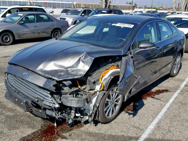 3FA6P0PU0JR110343 - 2018 FORD FUSION SE GRAY photo 2