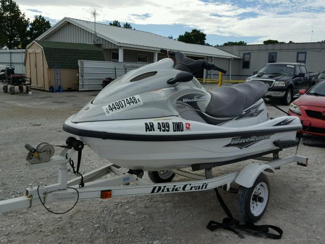 YAMA3733D101 - 2001 YAMAHA WAVERUNNER WHITE photo 2