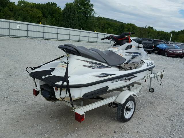 YAMA3733D101 - 2001 YAMAHA WAVERUNNER WHITE photo 4