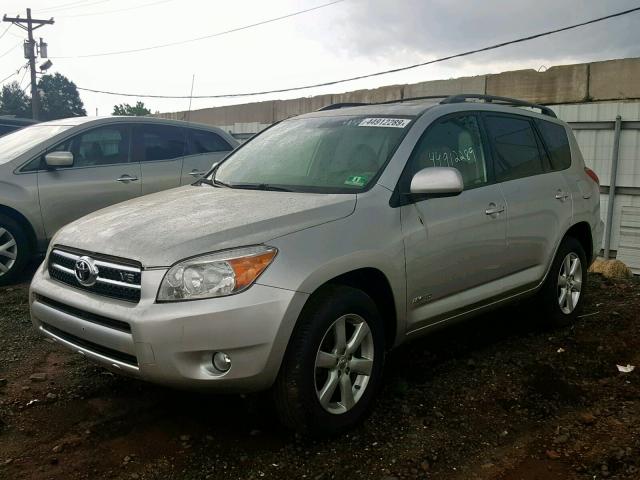 JTMBK31V885065952 - 2008 TOYOTA RAV4 LIMIT SILVER photo 2