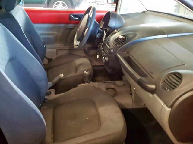 3VWBB61C2WM015861 - 1998 VOLKSWAGEN NEW BEETLE Qırmızı foto 5