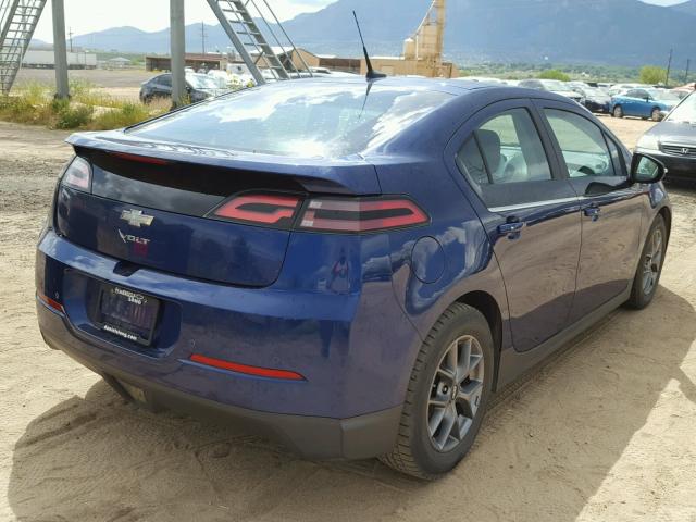 1G1RA6E42DU113636 - 2013 CHEVROLET VOLT BLUE photo 4