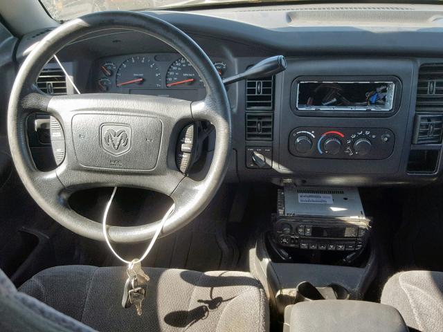 1D7HG38N84S769846 - 2004 DODGE DAKOTA QUA SILVER photo 9