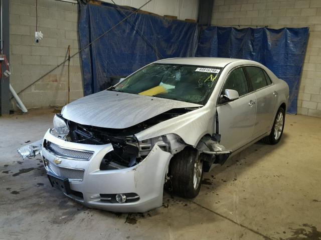 1G1ZE5E78BF295305 - 2011 CHEVROLET MALIBU LTZ 银色 照片 2