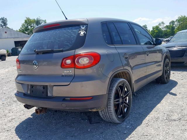 WVGBV7AX9AW521744 - 2010 VOLKSWAGEN TIGUAN SE GRAY photo 4