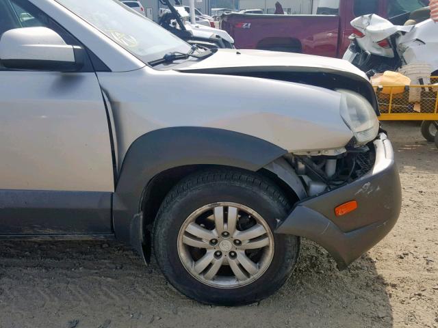 KM8JN12D47U685548 - 2007 HYUNDAI TUCSON SE SILVER photo 9