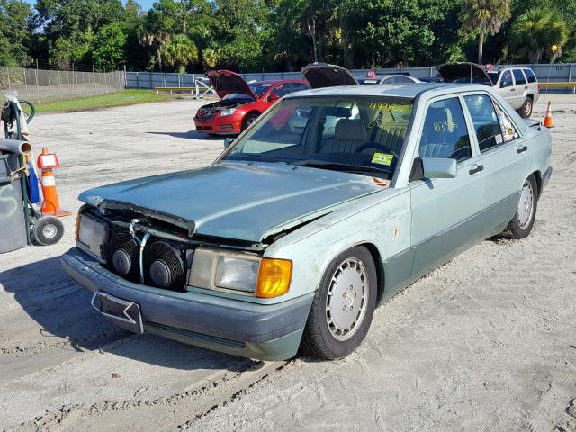 WDBDA29D6PG016753 - 1993 MERCEDES-BENZ 190 E 2.6 GREEN photo 2