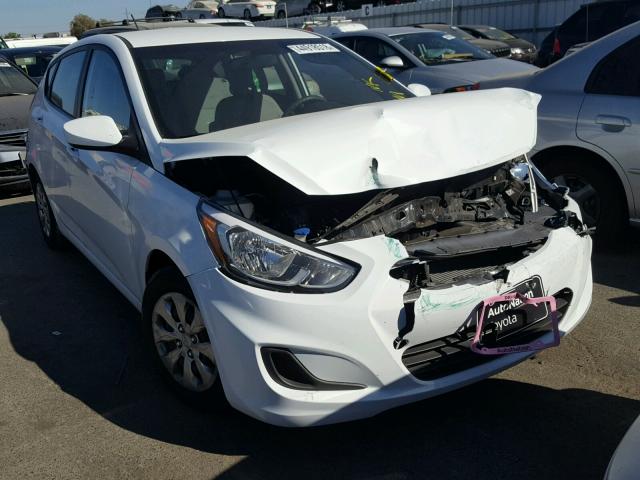 KMHCT5AE5HU300953 - 2017 HYUNDAI ACCENT SE WHITE photo 1