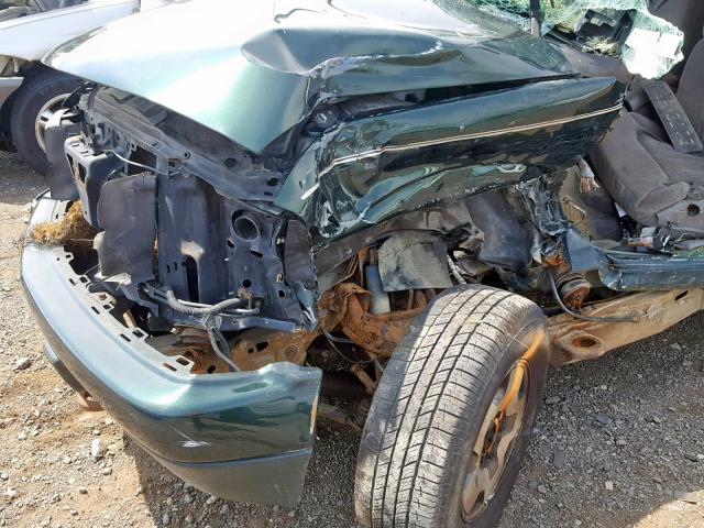 1GNCT18W52K131619 - 2002 CHEVROLET BLAZER GREEN photo 9