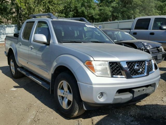 1N6AD07W68C449922 - 2008 NISSAN FRONTIER C SILVER photo 1