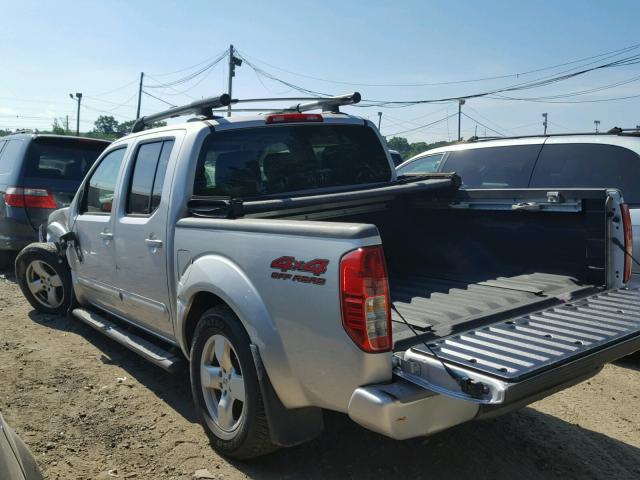 1N6AD07W68C449922 - 2008 NISSAN FRONTIER C SILVER photo 3