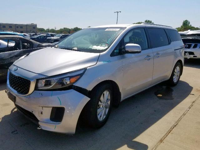 KNDMB5C12G6198570 - 2016 KIA SEDONA LX SILVER photo 2