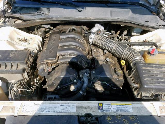 2C3KA43R57H747076 - 2007 CHRYSLER 300 WHITE photo 7