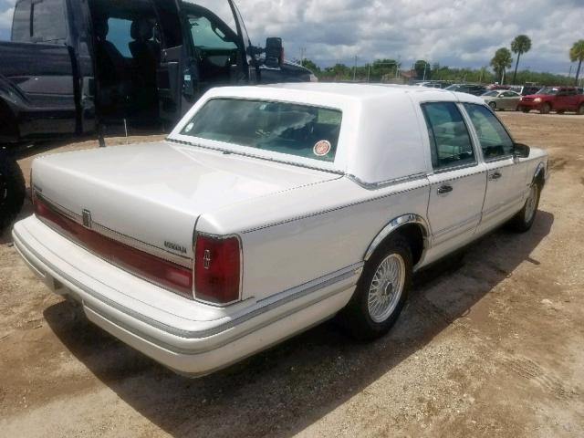 1LNLM83W4RY617234 - 1994 LINCOLN TOWN CAR C WHITE photo 4